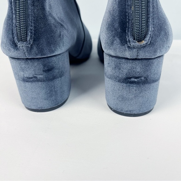 Urban Outfitters Harlow Blue Velvet O-Ring Heeled Ankle Boot Size 10 - Picture 5 of 13